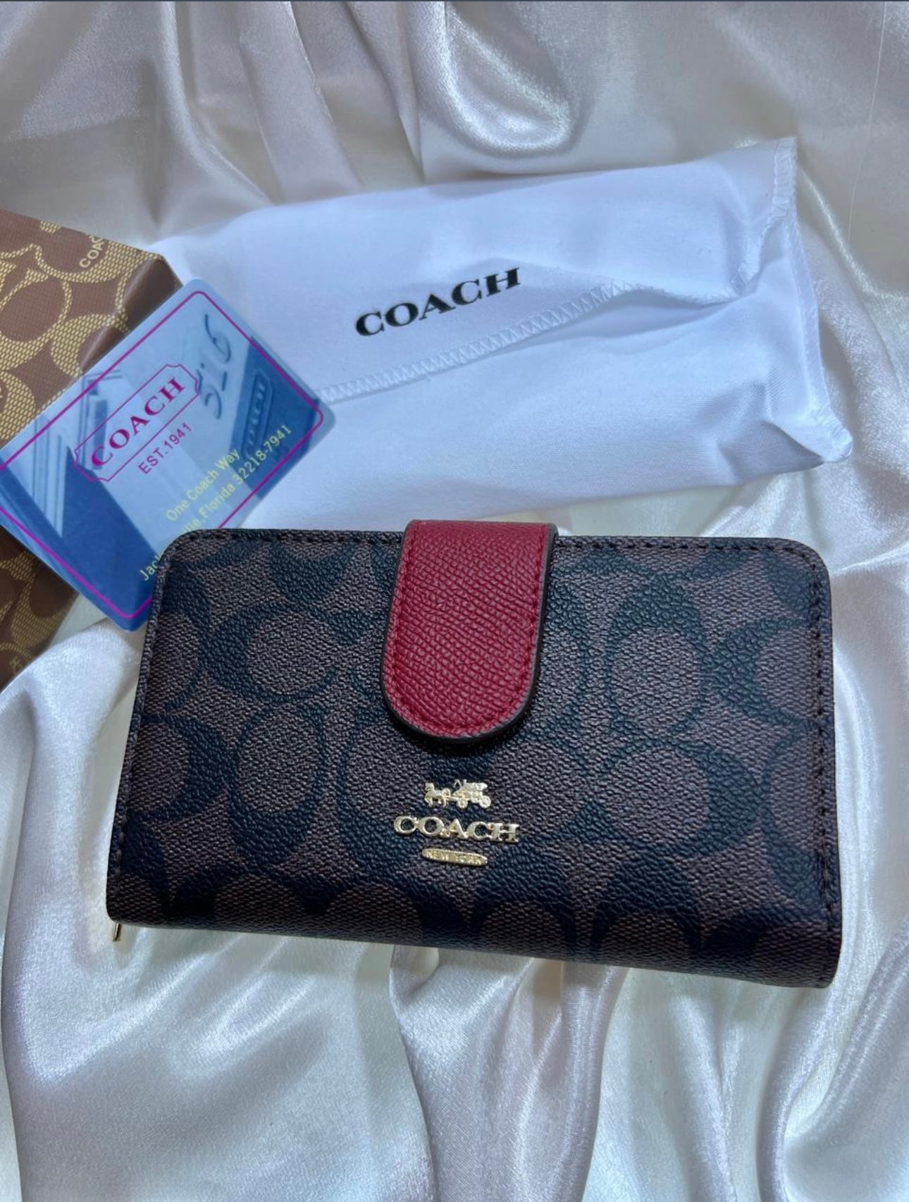 PORTE MONNAIE COACH FEMMES TAILLE MOYENNE