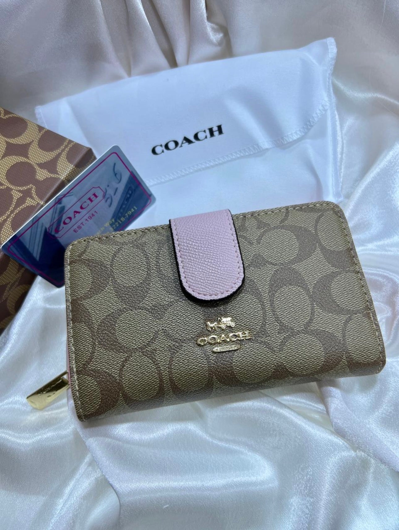 PORTE MONNAIE COACH FEMMES TAILLE MOYENNE