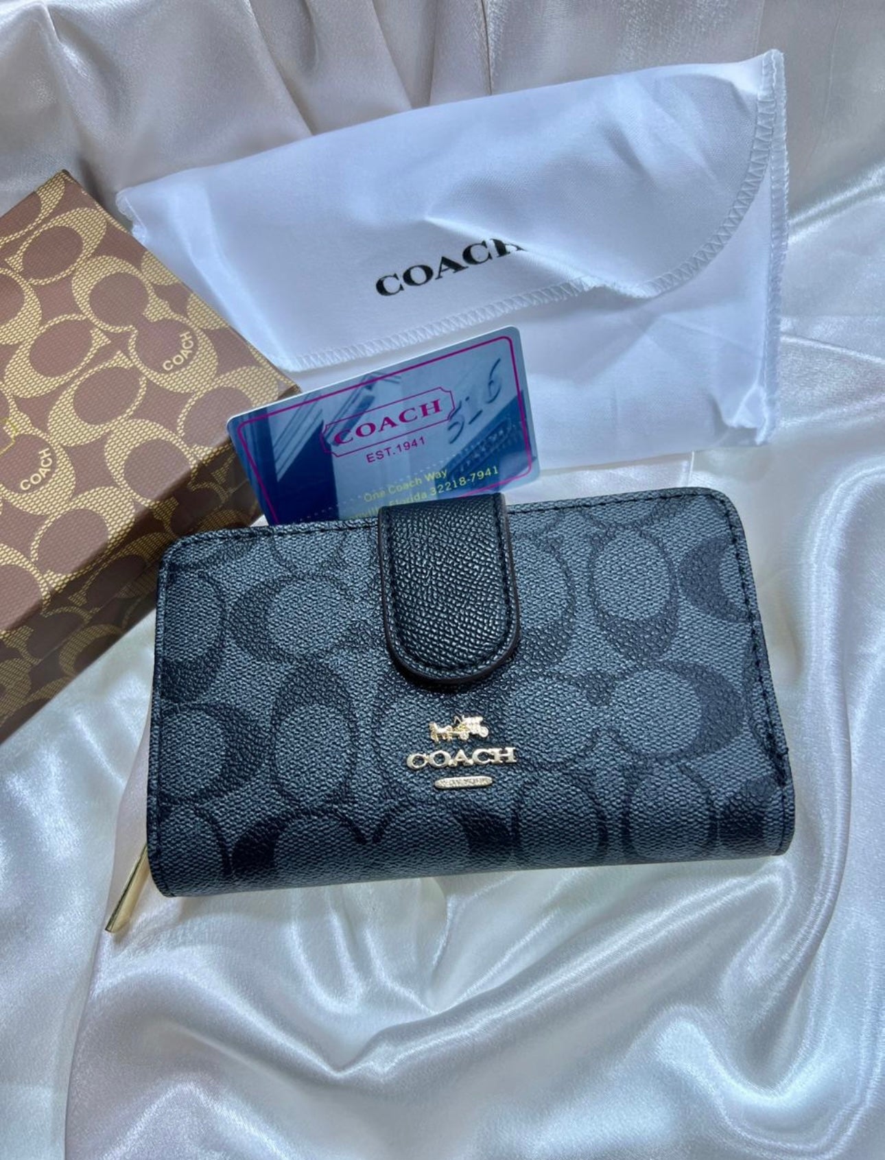 PORTE MONNAIE COACH FEMMES TAILLE MOYENNE