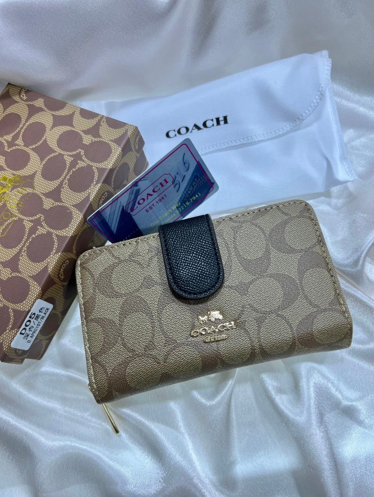 PORTE MONNAIE COACH FEMMES TAILLE MOYENNE