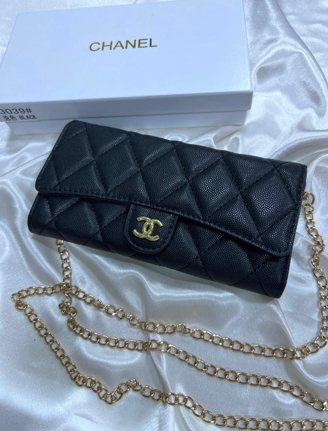 POCHETTE CHANEL AVEC BANDOULIÈRE FEMMES
